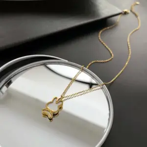 02-H14 Titanium Steel Fritillary Rabbit Necklace / Gold