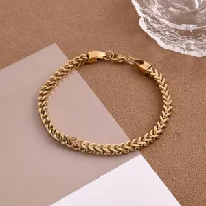 Four-Sided Cut Bracelet (Gold) [Length: 230mm] / 1 Strand/Package