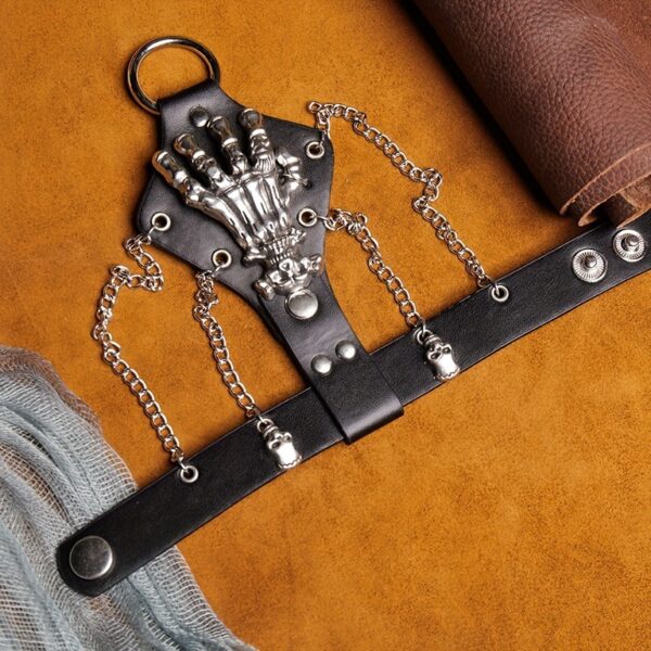 Wholesale punk rivet skull bracelet for men