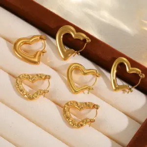 Wholesale 1 Pair Cute Basic Simple Style Irregular Heart Shape Plating 304 Stainless Steel 18K Gold Plated Earrings