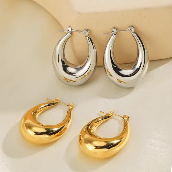 Wholesale PVD Coated 18K Gold Plated Oval 304 Stainless Steel Simple Style Waterproof Non Tarnish Earrings