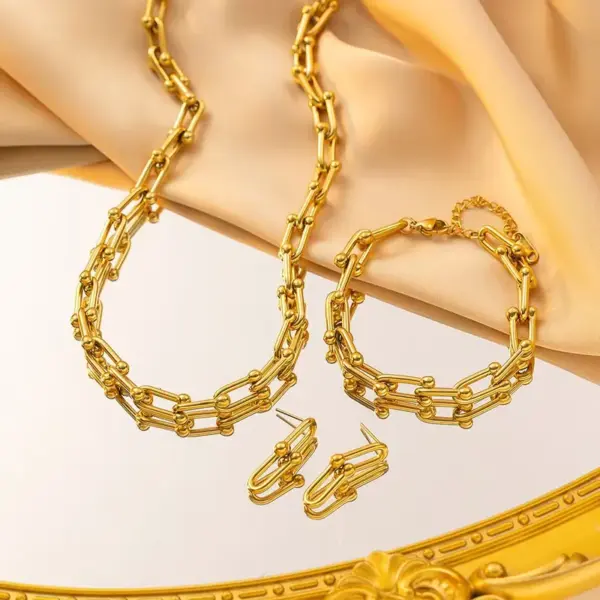 Wholesale 304 Stainless Steel U Shape PVD Coated 18K Real Gold Plated Elegant Simple Style Waterproof Non Tarnish Gold Bracelets Necklace