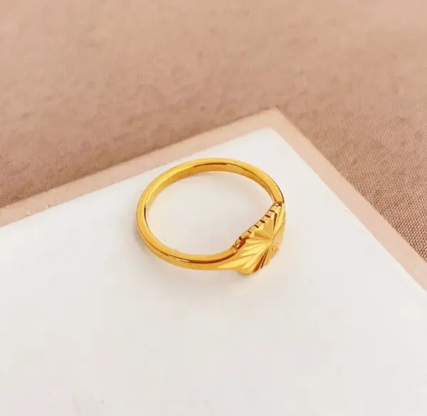 Wholesale 304 Stainless Steel Solid Color PVD Coated 18K Real Gold Plated Simple Style Waterproof Non Tarnish Plating Gold Rings