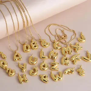 Wholesale Copper Gold Plated Simple Style Letter Pendant Necklace