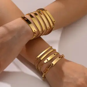 Wholesale PVD Coated Real Gold Plated 18K Gold Rectangle 304 Stainless Steel IG Style Simple Style Waterproof Non Tarnish 304 Stainless Steel Bracelets