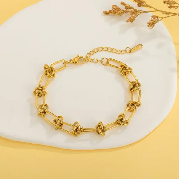 Wholesale PVD Coated Real Gold Plated 18K Gold Solid Color Titanium Steel Streetwear Waterproof Non Tarnish Titanium Steel Bracelets