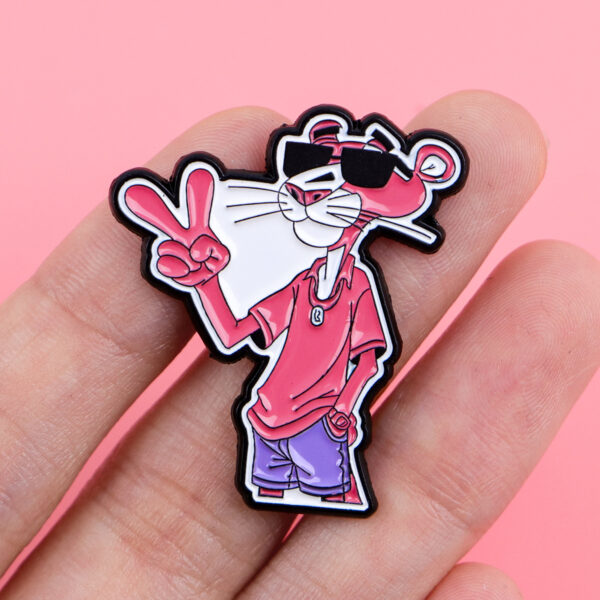 oly-f1fbacb963d02a45a8075d60aa306c67 Wholesale Pink Cartoon Brooch Metal Badge Accessories