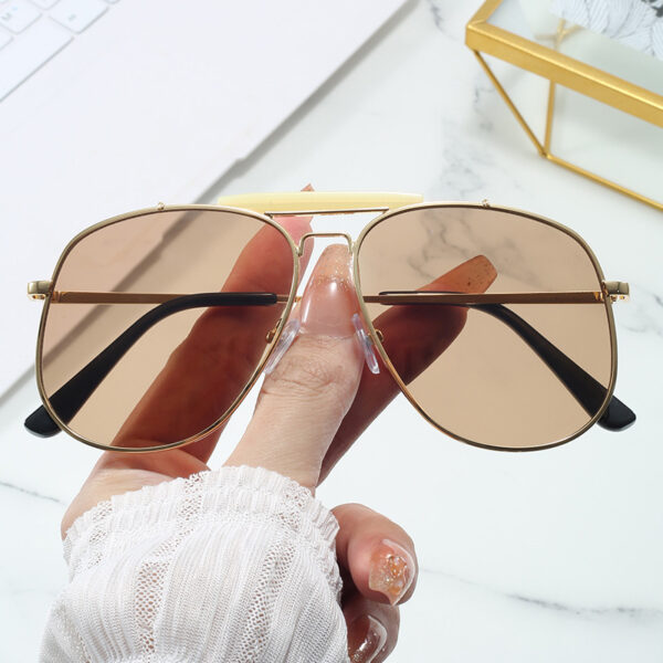 Wholesale European and American Ladies Toad Mirror Metal Large Frame Sunglasses 2024 New Sunglasses Ins Popular Same Style Sunglasses
