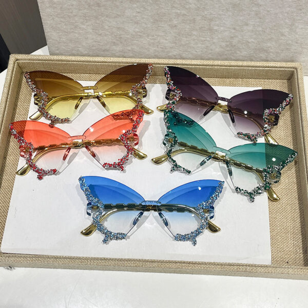 oly-f248afe49b9a8333009f81e1fa04d7a5 Wholesale Diamond Butterfly Shape Sunglasses Women's Fashion Personalized Exaerated Frameless Sunglasses Internet Red Glasses