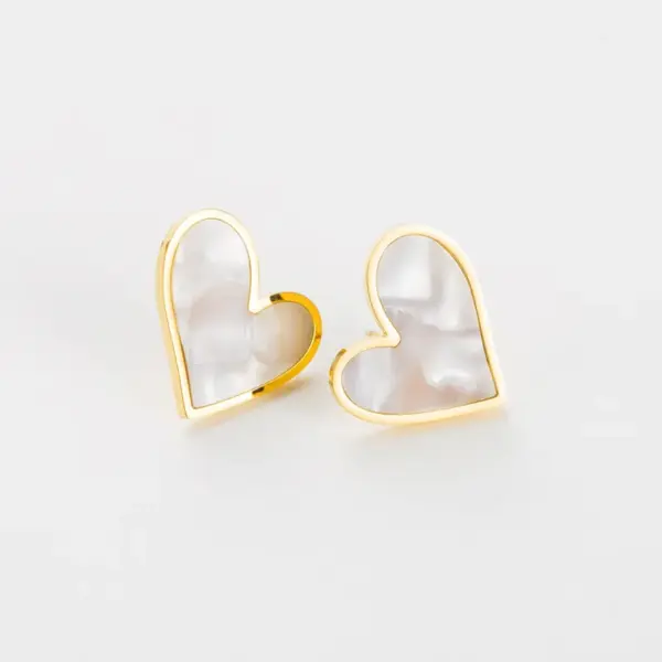 Wholesale PVD Coated Real Gold Plated 14K Gold Heart Shape 304 Stainless Steel Retro Waterproof Non Tarnish Ear Studs