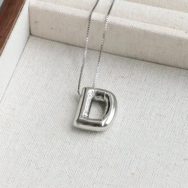 Wholesale Simple Style Classic Style Letter Copper Silver Plated Pendant Necklace In Bulk