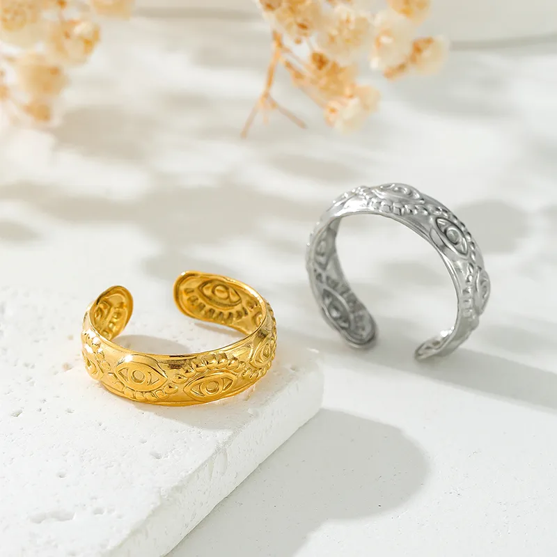 Wholesale PVD Coated Real Gold Plated Eye 304 Stainless Steel Simple Style Waterproof Non Tarnish Rings