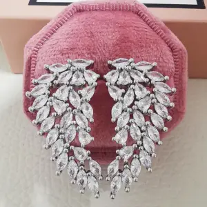 R5917 / Adjustable Opening