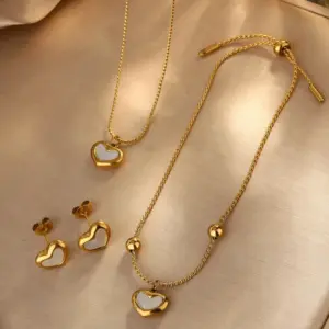 304 Stainless Steel Plastic Heart Shape Ion Plating (IP) 18K Gold Plated Cute French Style Classic Style Waterproof Non Tarnish O-shaped Chain Earrings Necklace Jewelry Set