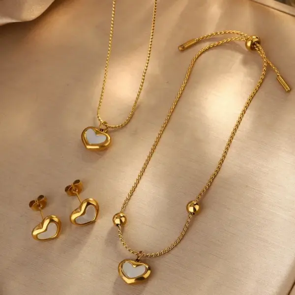 304 Stainless Steel Plastic Heart Shape Ion Plating (IP) 18K Gold Plated Cute French Style Classic Style Waterproof Non Tarnish O-shaped Chain Earrings Necklace Jewelry Set