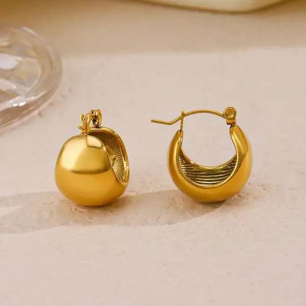 oly-f2bcf9bfe0117df75bcf1213b4038f86 Wholesale PVD Coated 18K Gold Plated Geometric 304 Stainless Steel Retro Waterproof Non Tarnish Earrings