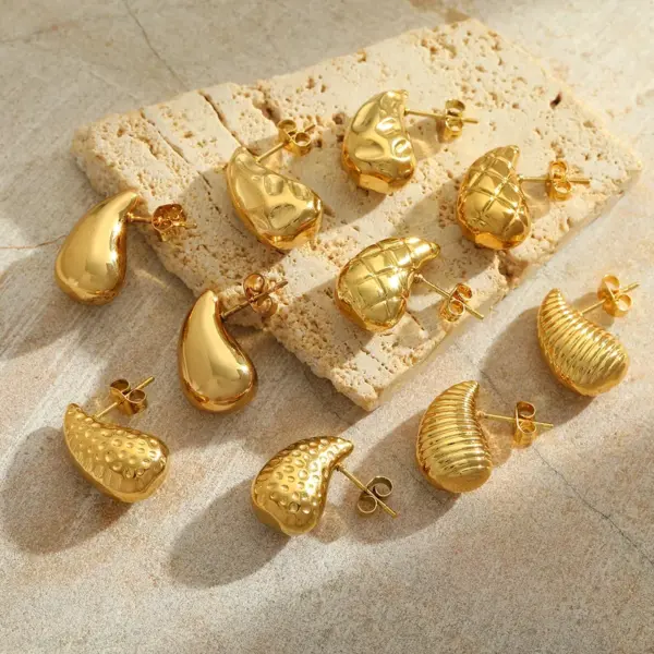 Ion Plating (IP) Real Gold Plated 18K Gold Irregular Geometric 304 Stainless Steel Cute Simple Style Classic Style Waterproof Non Tarnish Ear Studs