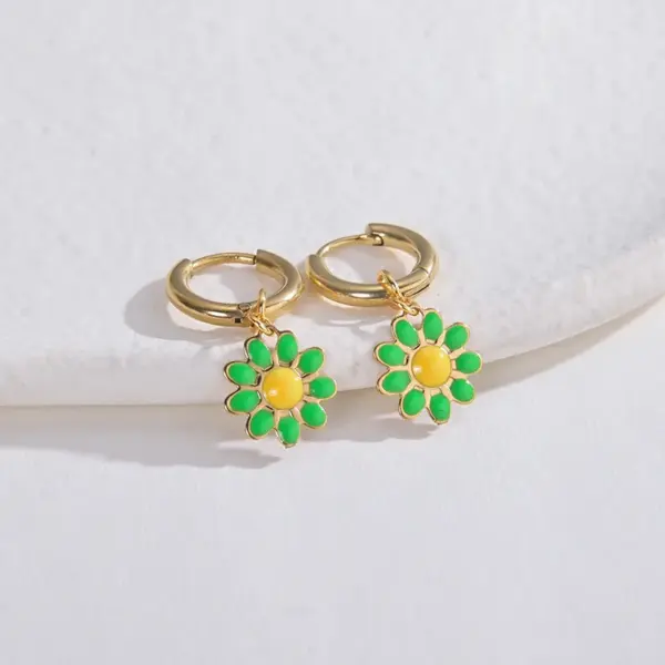 Wholesale 304 Stainless Steel Daisy PVD Coated Resin Dripping Oil 14K Real Gold Plated 14K Gold Retro Waterproof Non Tarnish Plating Lilac White Green Earrings