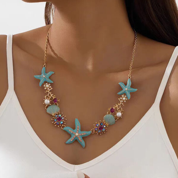 Wholesale European and American style cross-border blue three-dimensional starfish necklace niche design personality shell beach clavicle chain jewelry