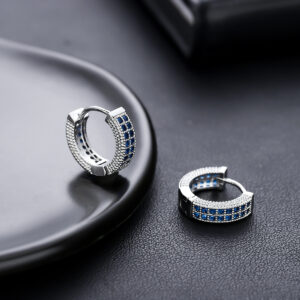 European and American silver blue diamonds (one pair)