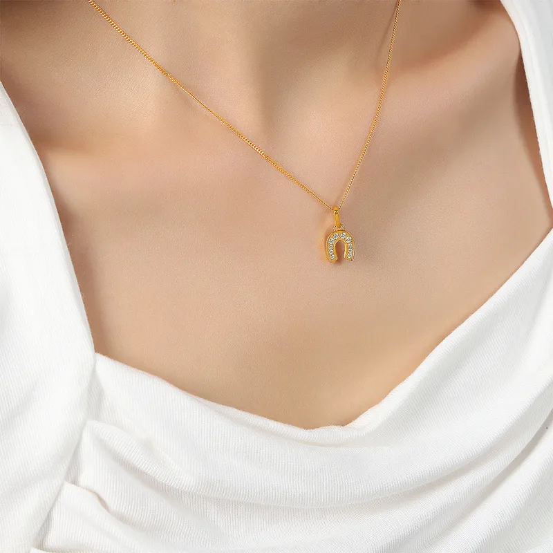 Wholesale 304 Stainless Steel Geometric PVD Coated Rhinestones 18K Gold Plated Elegant Simple Style Plating Inlay White Gold Pendant Necklace