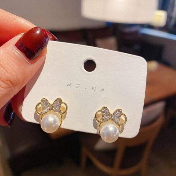 Wholesale Stainless steel rhinestone-encrusted cute bow pearl earrings