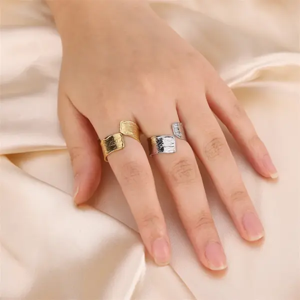 Wholesale Vacuum Plating Real Gold Plated Solid Color 304 Stainless Steel Casual Retro Waterproof Non Tarnish Wide Band Rings Open Rings