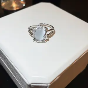 64# Ring-Silver
