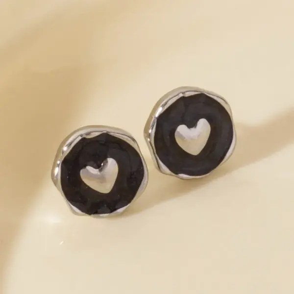 Wholesale PVD Coated Real Gold Plated Round Heart Shape 304 Stainless Steel Elegant Waterproof Non Tarnish Ear Studs
