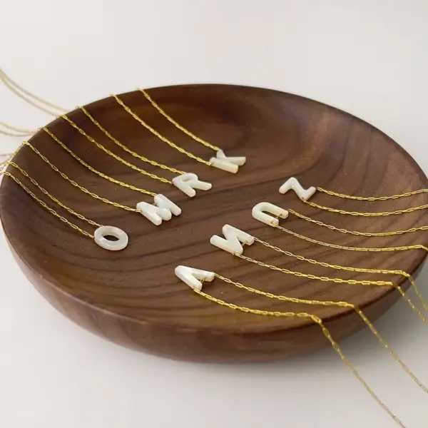 304 Stainless Steel Letter PVD Coated Shell Real Gold Plated Simple Style Waterproof Non Tarnish Irregular Surgical Steel Gold Pendant Necklace