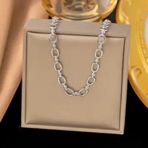 【QYH652】Interlocking Necklace / Steel Color