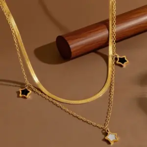 X0298-Black and White Five-Pointed Star-Necklace- Gold