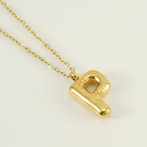 Letter P [Gold] / 18K