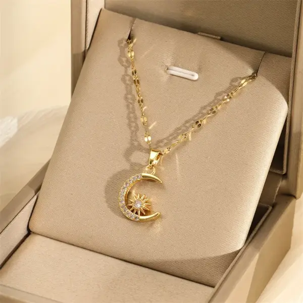 201 Stainless Steel Brass 18K Gold Plated Inlay Panda Eye Flower Zircon Pendant Necklace