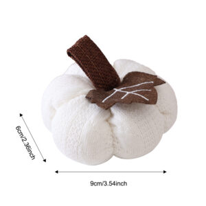 Small knitted pumpkin - white