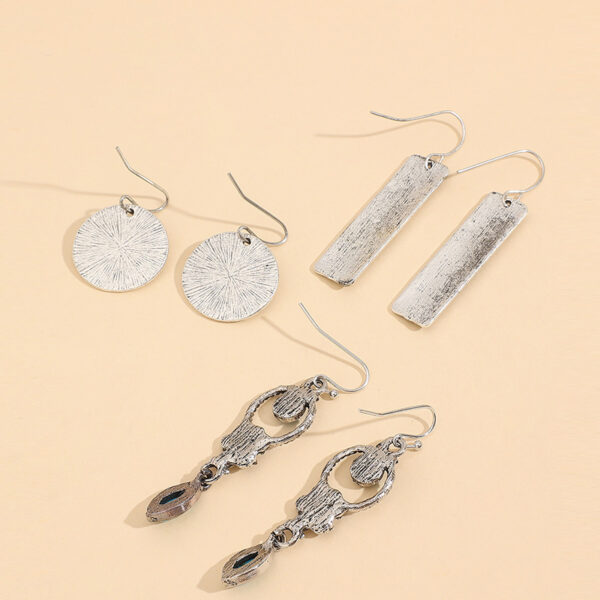 oly-f4ba2b771778afb9d344d4b4347b1620 Wholesale Bohemian Vintage Carved Turquoise Earring Set