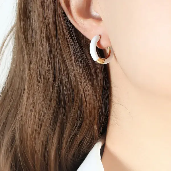 PVD Coated Real Gold Plated 18K Gold Round 304 Stainless Steel Simple Style Waterproof Non Tarnish Hoop Earrings