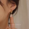 Wholesale French Retro Baroque Pearl Earrings for Women 2024 New Cross-Border 5Elect Trendy Accessible Luxury Elegant Knotted Ears