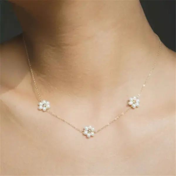 Wholesale Fashion Flower Copper Necklace Pearl Copper Necklaces