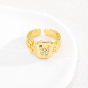 W / The opening is adjustable