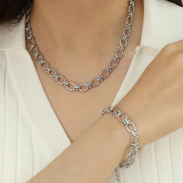 Wholesale 304 Stainless Steel Solid Color PVD Coated 18K Real Gold Plated Elegant Retro Waterproof Non Tarnish Plating Chain Gold Silver Bracelets Necklace