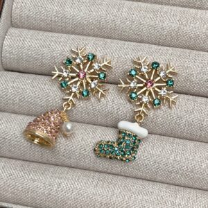 M8273 snowflake christmas hat stud earrings