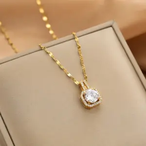 WHITE SQUARE Diamond