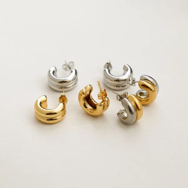 Ion Plating (IP) 18K Gold Plated C Shape 304 Stainless Steel Modern Style Classic Style Waterproof Non Tarnish Hoop Earrings