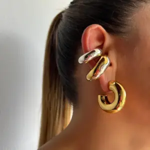Wholesale 1 Pair Simple Style Streetwear U Shape Plating Stainless Steel Ear Cuffs