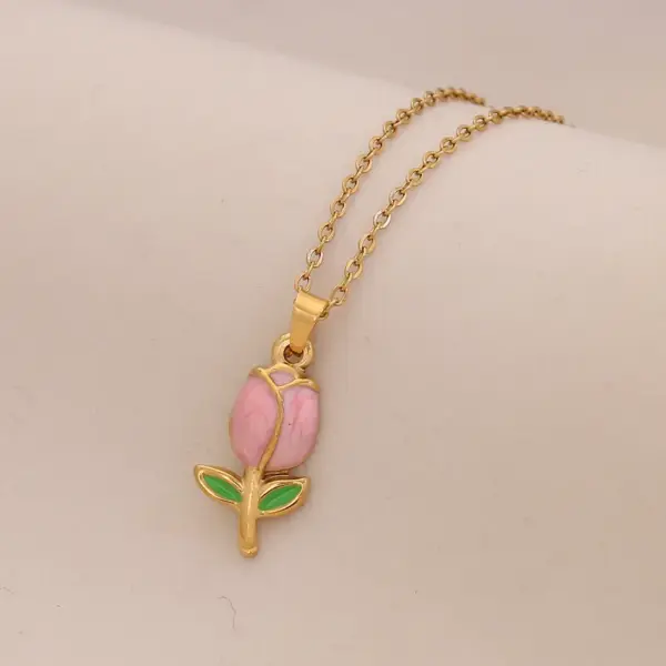 Wholesale PVD Coated Real Gold Plated Flower Butterfly 304 Stainless Steel Cute Romantic Waterproof Non Tarnish 304 Stainless Steel Lobster Trigger Clasp Closure Pendant Necklace