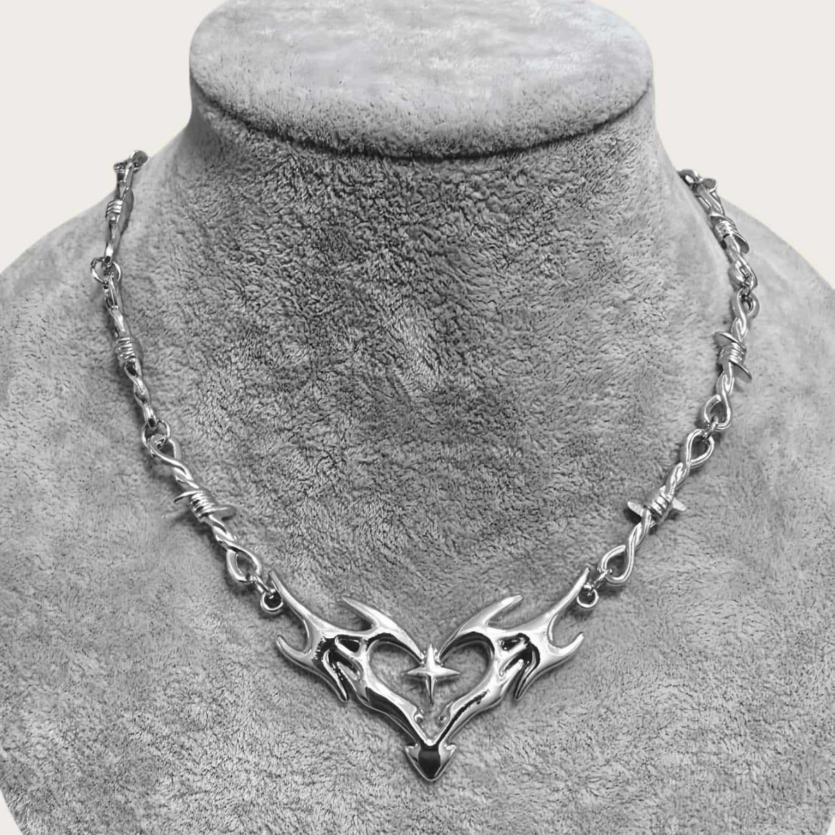 Wholesale European and American Hollow Flame Totem Heart Small Iron n Necklace Pendant Ins Hip-Hop Stylish Clavicle Chain Aessories