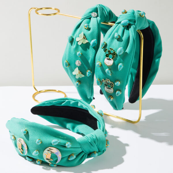 oly-f5b1b1099aeea0449b990c777cdbc559 Wholesale Fresh and Fashionable New Turquoise Headband Creative Alloy Oil Dropping Antique Accessories Head Cave Travel Hair Accessories