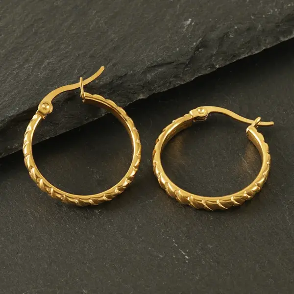 oly-f5ce84f9466b35609d2047a8b657c180 Wholesale PVD Coated 18K Gold Plated Round Stainless Steel Retro Simple Style Waterproof Non Tarnish Hoop Earrings