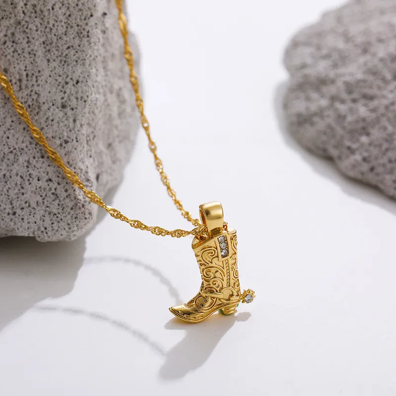 Wholesale PVD Coated Real Gold Plated Star Heart Shape Boots 304 Stainless Steel Vintage Style Classic Pendant Necklace